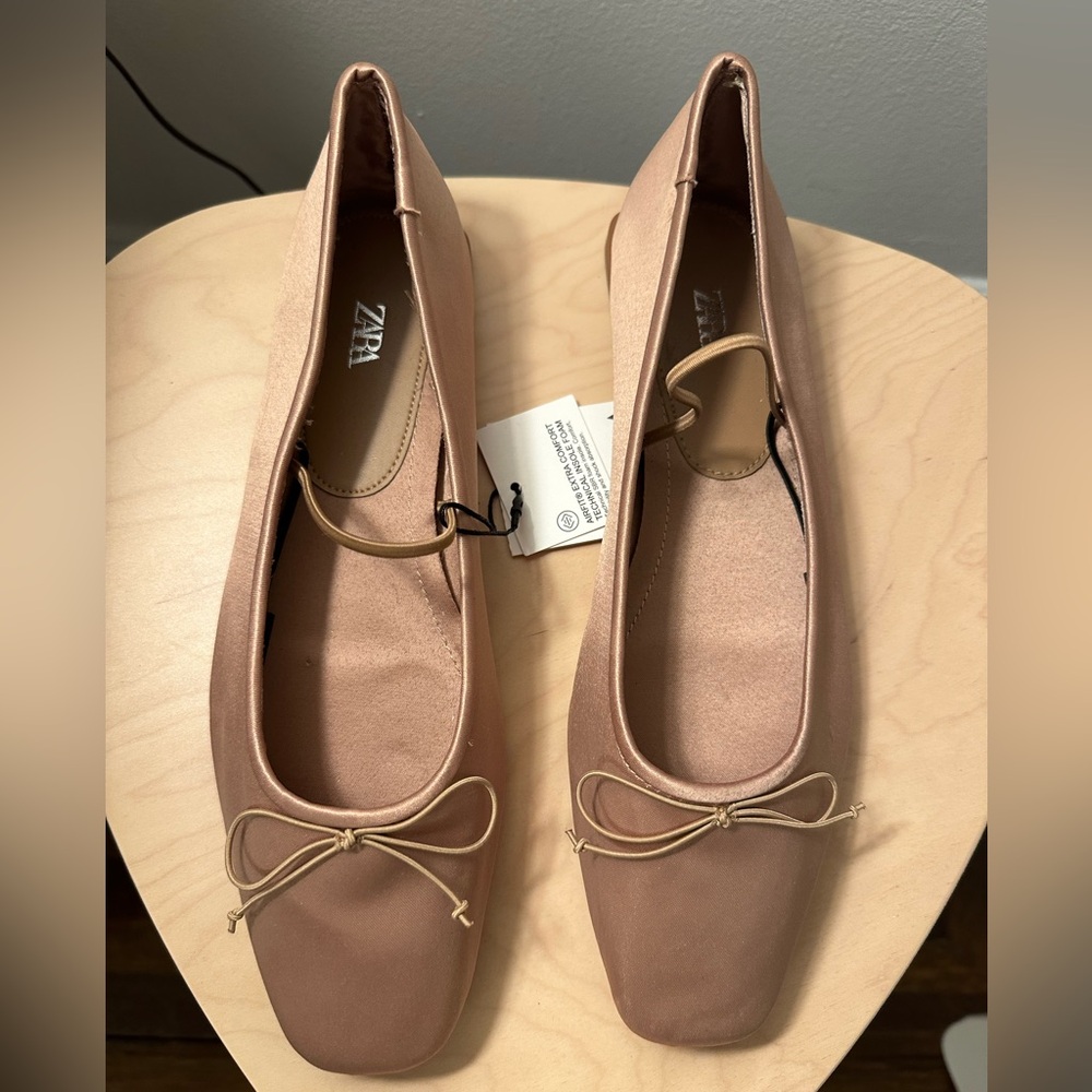 Zara NWT nude satin ballet flats size 38 / 7.5